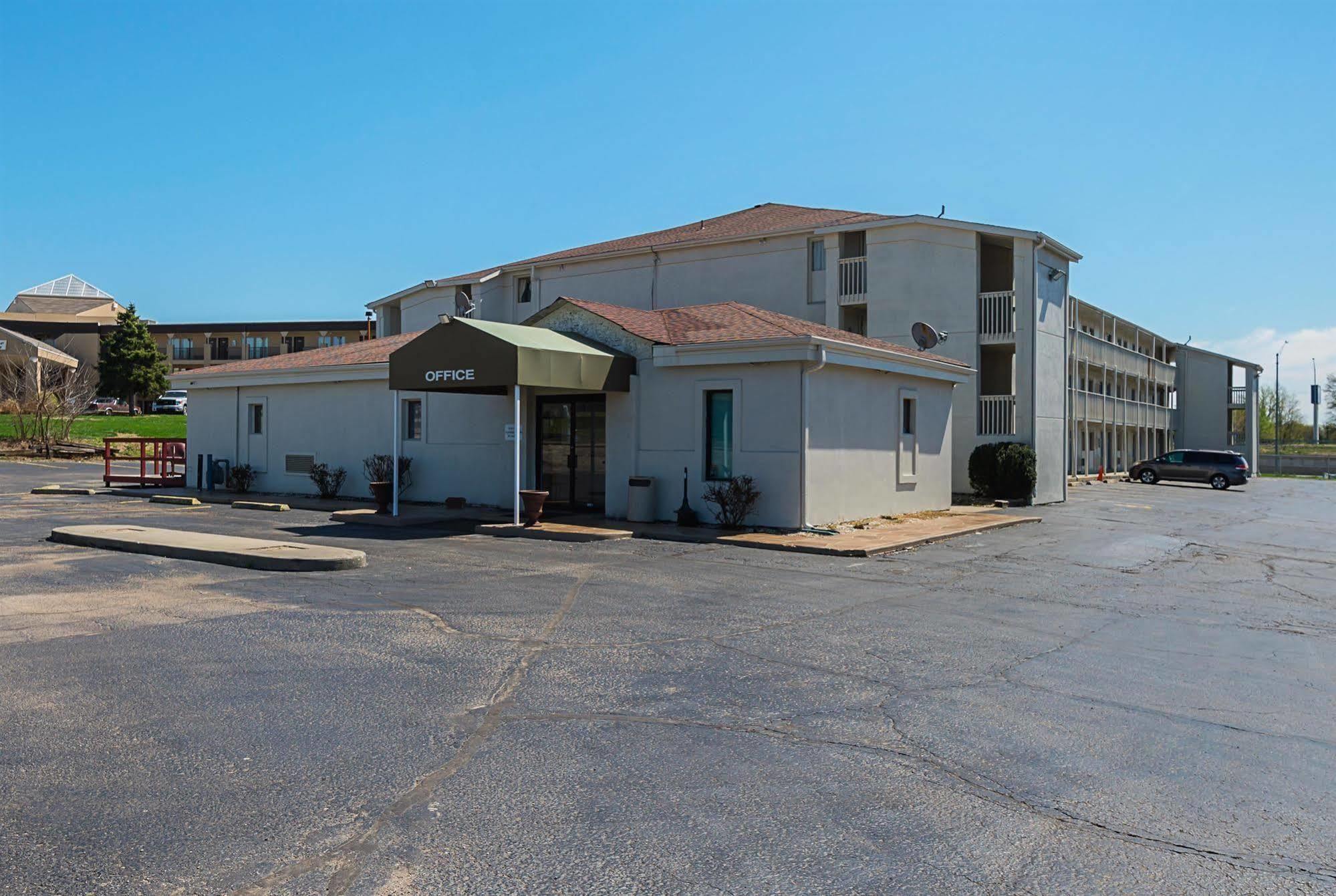 Motel 6-Blue Springs, Mo Экстерьер фото