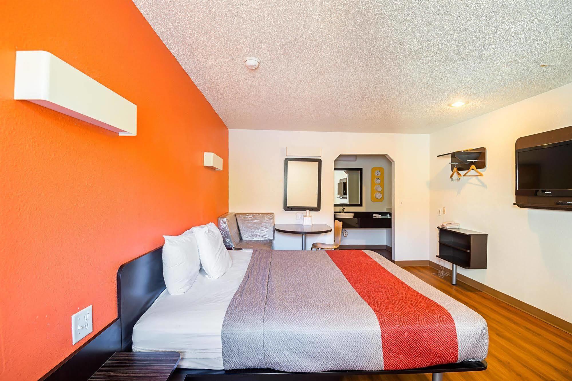 Motel 6-Blue Springs, Mo Экстерьер фото
