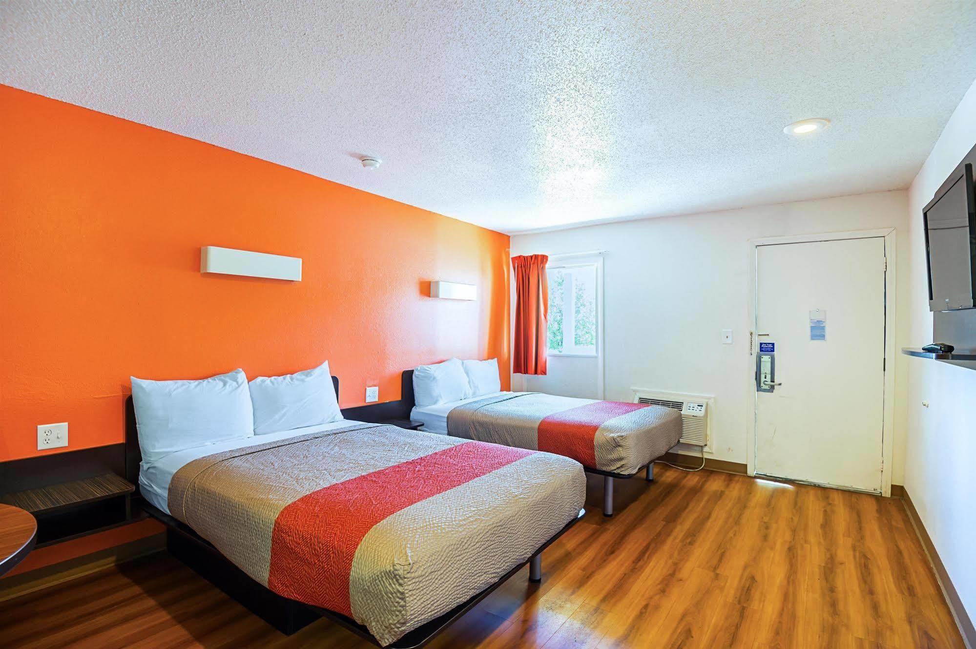 Motel 6-Blue Springs, Mo Экстерьер фото