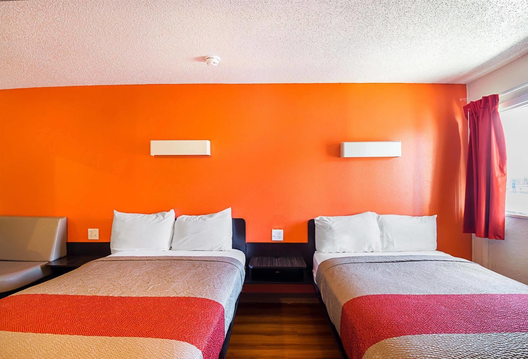 Motel 6-Blue Springs, Mo Экстерьер фото